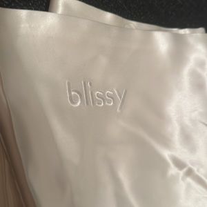 Blissy Silk Pillowcase